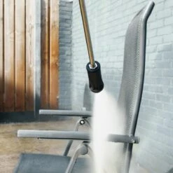 VONROC Hogedrukreiniger V22-2 2200W – 170 Bar – 450 L/h – Incl. 8m Slang, Terrasreiniger, Reinigingstank En Meer 16 VONROC Hogedrukreiniger V22-2 2200W – 170 Bar – 450 L/h – Incl. 8m Slang, Terrasreiniger, Reinigingstank En Meer -Tuin- En Buitengereedschapswinkels 1200x1200 1074