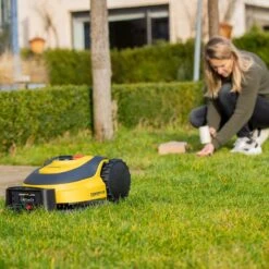 Powerplus POWXG6305 Robotmaaier - 18V - Voor Gazons Tot Ca. 500m² - Maaibreedte 180mm - Incl. Laadstation En Accessoires -Tuin- En Buitengereedschapswinkels 1200x1200 1181