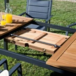 NATERIAL - Uitschuifbare Tuintafel ORIS - Uitschuifbare Tafel Voor 6 Tot 8 Personen - 180-240x100 Cm - Aluminium - Hout Eucalyptus -Tuin- En Buitengereedschapswinkels 1200x1200 570