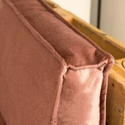2L Home & Garden Rugkussen Velvet Oud Roze - 120 X 40cm -Tuin- En Buitengereedschapswinkels 1200x1200 823