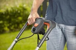 GARDENA - PowerMax™ 1200/32 0- Grasmaaier (gemotoriseerd) - Maaibreedte 32 Cm -Tuin- En Buitengereedschapswinkels 1200x799 104