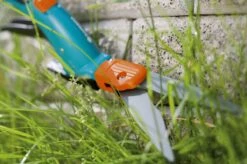 GARDENA Comfort Grasschaar - 360° Draaibaar - Antikleef Coating - Golfsnede 12 GARDENA Comfort Grasschaar - 360° Draaibaar - Antikleef Coating - Golfsnede -Tuin- En Buitengereedschapswinkels 1200x799 63