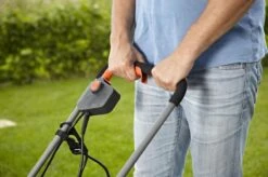 GARDENA - Powermax 32 - Grasmaaier (gemotoriseerd) - Maaibreedte 32 Cm - Gazons Tot 200 M2 -Tuin- En Buitengereedschapswinkels 1200x799 98