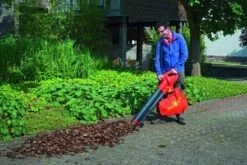 WOLF-Garten Elektrische Bladblazer LBV 2600 E - Motor 2600 Watt - Opvangzak 50 Liter - Reductie Ratio 10:1 -Tuin- En Buitengereedschapswinkels 1200x800 247