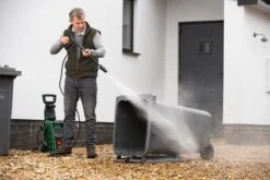 Bosch Universal Aquatak 135 Hogedrukreiniger - Op Snoer - 1900 W - 135 Bar -Tuin- En Buitengereedschapswinkels 1200x800 266