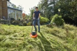 Black & Decker BLACK+DECKER BEMWH551-QS Zweefmaaier - 1200W - 30cm - Gesnoerd -Tuin- En Buitengereedschapswinkels 1200x800 317