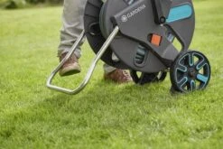 GARDENA - AquaRoll L CleverRoll L Easy Set Slangenwagen - Maximaal 50 Meter - Verstelbare Handgreep 13 GARDENA - AquaRoll L CleverRoll L Easy Set Slangenwagen - Maximaal 50 Meter - Verstelbare Handgreep -Tuin- En Buitengereedschapswinkels 1200x800 399