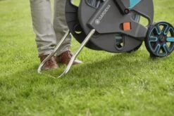 GARDENA - AquaRoll L CleverRoll L Easy Set Slangenwagen - Maximaal 50 Meter - Verstelbare Handgreep 14 GARDENA - AquaRoll L CleverRoll L Easy Set Slangenwagen - Maximaal 50 Meter - Verstelbare Handgreep -Tuin- En Buitengereedschapswinkels 1200x800 400