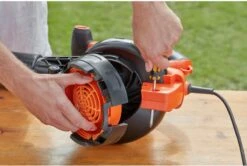 Black & Decker BLACK+DECKER BEBLV300SB-QS Bladblazer - 404 Km/u - 3000W - Zuig-/blaasfunctie - Gesnoerd -Tuin- En Buitengereedschapswinkels 1200x808 4