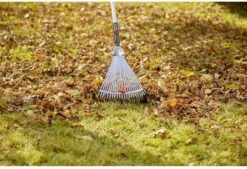 GARDENA Combisysteem Bladhark Hark - Werkbreedte Verstelbaar 30/50 Cm - Aanbevolen Steellengte 130 Cm 13 GARDENA Combisysteem Bladhark Hark - Werkbreedte Verstelbaar 30/50 Cm - Aanbevolen Steellengte 130 Cm -Tuin- En Buitengereedschapswinkels 1200x823 5