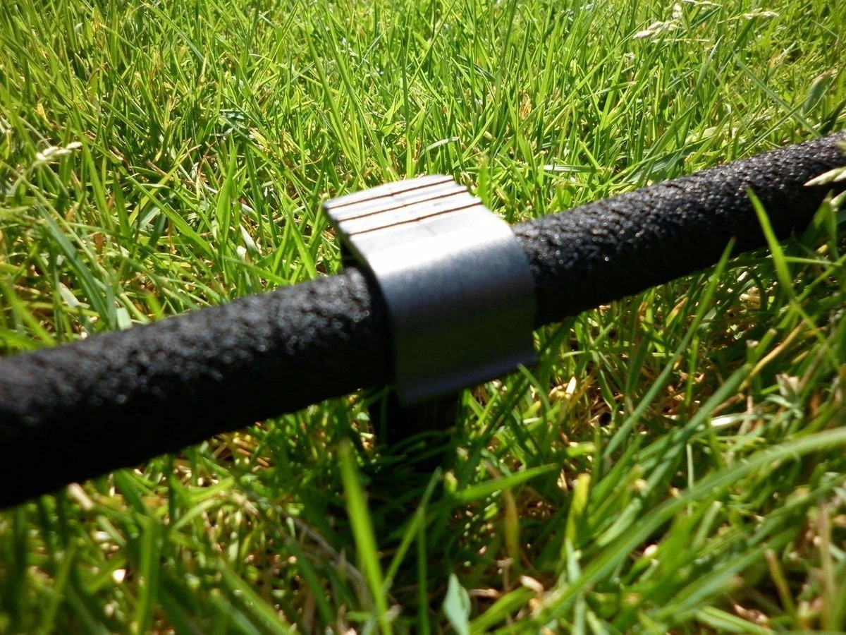 100 Grondpennen Voor Het Bevestigen Van Tuinslang / Druppelslang 1 100 Grondpennen Voor Het Bevestigen Van Tuinslang / Druppelslang