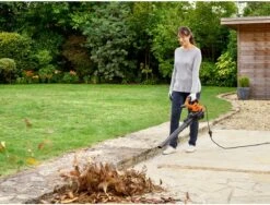 Black & Decker BLACK+DECKER BEBLV300SB-QS Bladblazer - 404 Km/u - 3000W - Zuig-/blaasfunctie - Gesnoerd -Tuin- En Buitengereedschapswinkels 1200x911 2