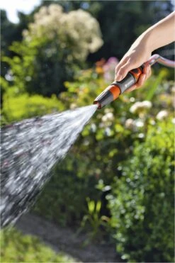 GARDENA Tuinspuit - Spuitpistool -Tuin- En Buitengereedschapswinkels 800x1200 121