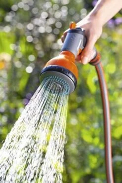 GARDENA - Classic- Multifunctionele Broeskop - Exclusief Verlengsteel 23 GARDENA - Classic- Multifunctionele Broeskop - Exclusief Verlengsteel -Tuin- En Buitengereedschapswinkels 800x1200 127