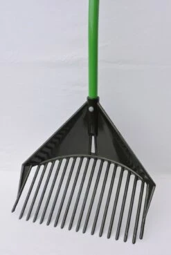 Golden Gark Multihark - Voor Harken, Scheppen En Zeven - Per Stuk – Groen -Tuin- En Buitengereedschapswinkels 803x1200 2