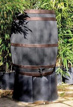 Complete Set: Regenton Bronzen Band 235 Ltr | Hout Effect | Handbewerkt | Inc.voet & Vulautomaat 7 Complete Set: Regenton Bronzen Band 235 Ltr | Hout Effect | Handbewerkt | Inc.voet & Vulautomaat -Tuin- En Buitengereedschapswinkels 822x1200 2