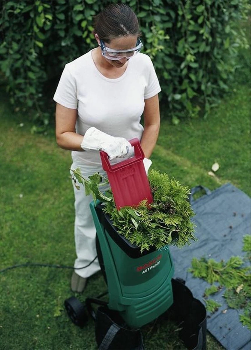 Bosch AXT Rapid 2200 Hakselaar - 2200 W - 90 Kg/u 5 Bosch AXT Rapid 2200 Hakselaar - 2200 W - 90 Kg/u - Afbeelding 5