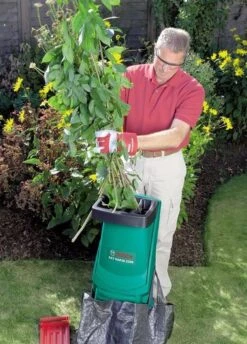 Bosch AXT Rapid 2200 Hakselaar - 2200 W - 90 Kg/u 12 Bosch AXT Rapid 2200 Hakselaar - 2200 W - 90 Kg/u -Tuin- En Buitengereedschapswinkels 862x1200 2