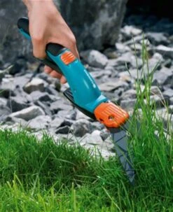 GARDENA Classic Grasschaar - Draaibaar 360° -Tuin- En Buitengereedschapswinkels 977x1200 3